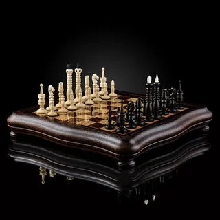 Шахматы "Калверт Люкс" из бивня мамонта и эбена