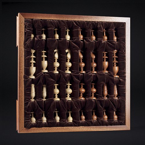 chess-kadun-rezhans-iz-krasnogo-dereva_3.jpg